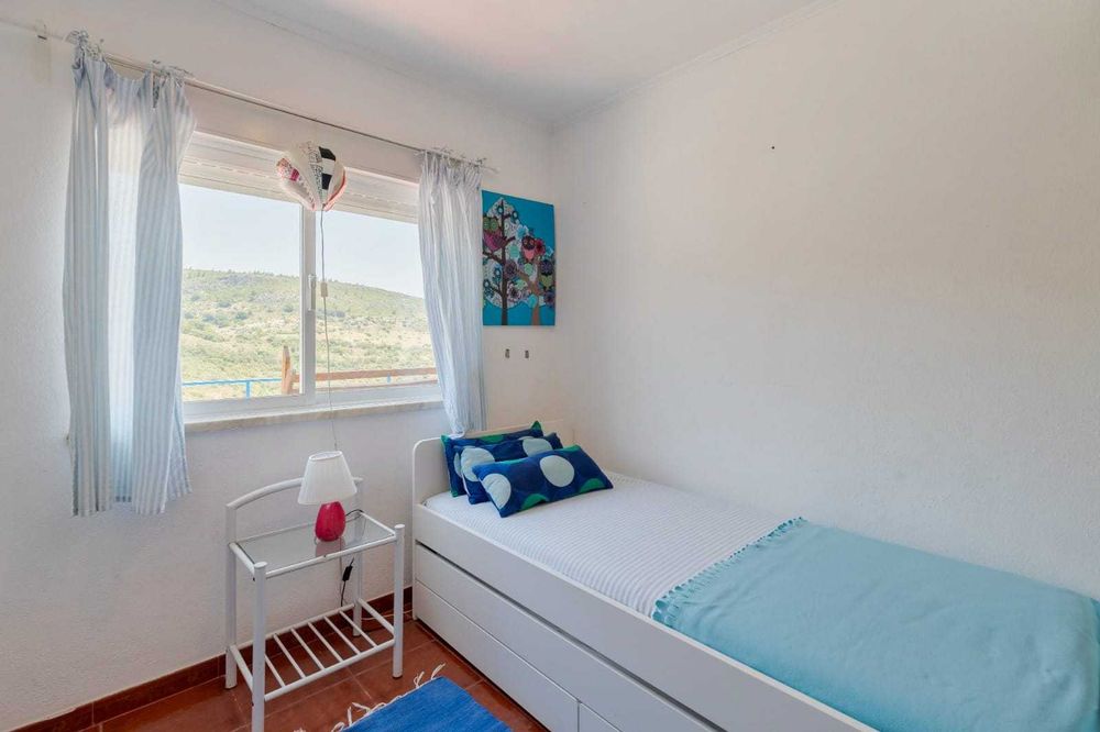 Alugo casa t2 sesimbra