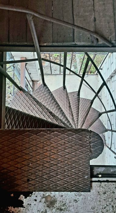 Приватизована дача ,поруч з  містом  !