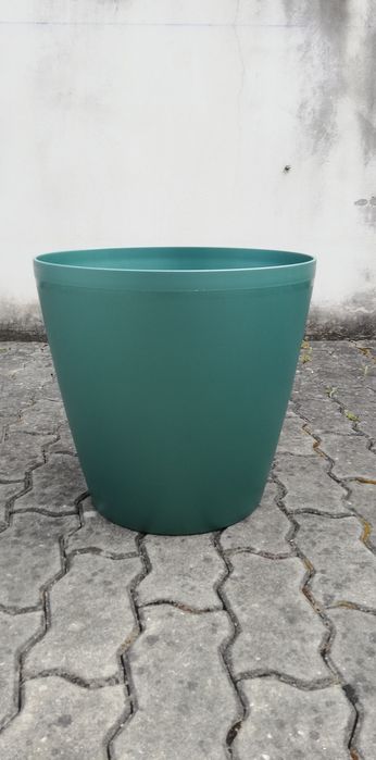 Vários modelos e cores de vasos 40x42cm