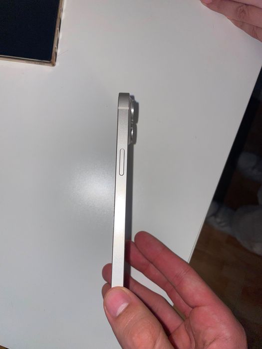 iPhone 13 128GB Branco/Starlight