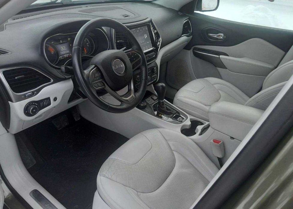 Продам Jeep Cherokee 2019 3.2 I