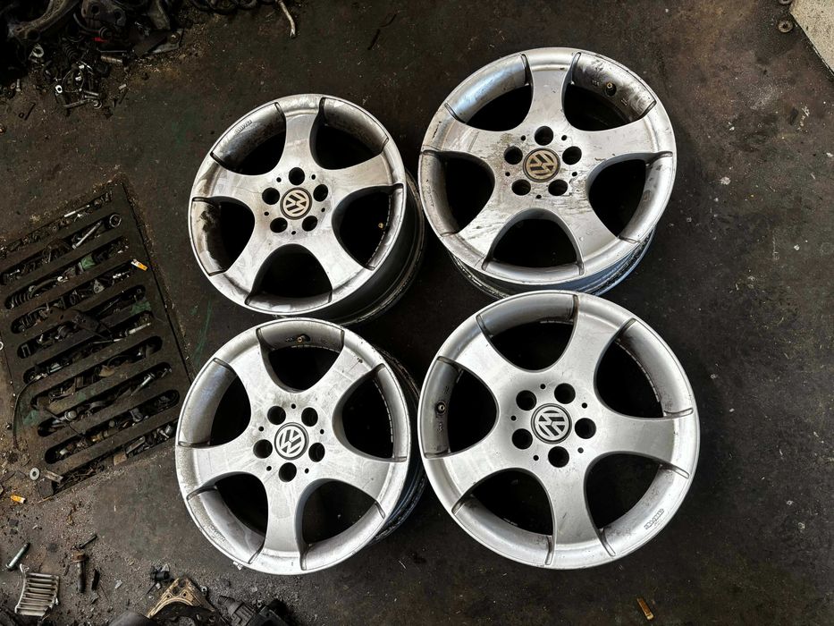4x Felgi alu R15 5x100 ładny stan