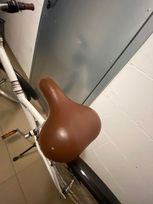 Sprzedam rower dziecięcy (jak nowy) biały 24”