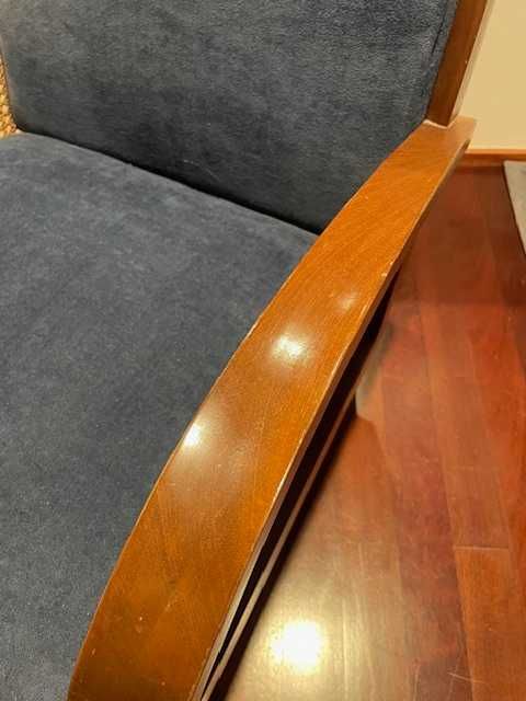 Cadeirão em Cerejeira e detalhe em palhinha