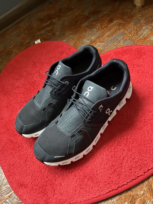 кроссовки On Running Cloud 5 в черном цвете
