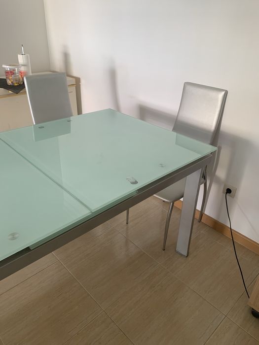 Mesa de jantar extensivel em vidro temperado