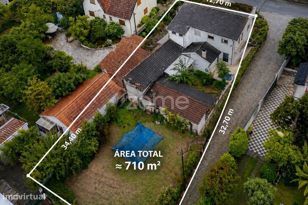 Moradia T4 com amplas áreas e elevado potencial em Mancelos