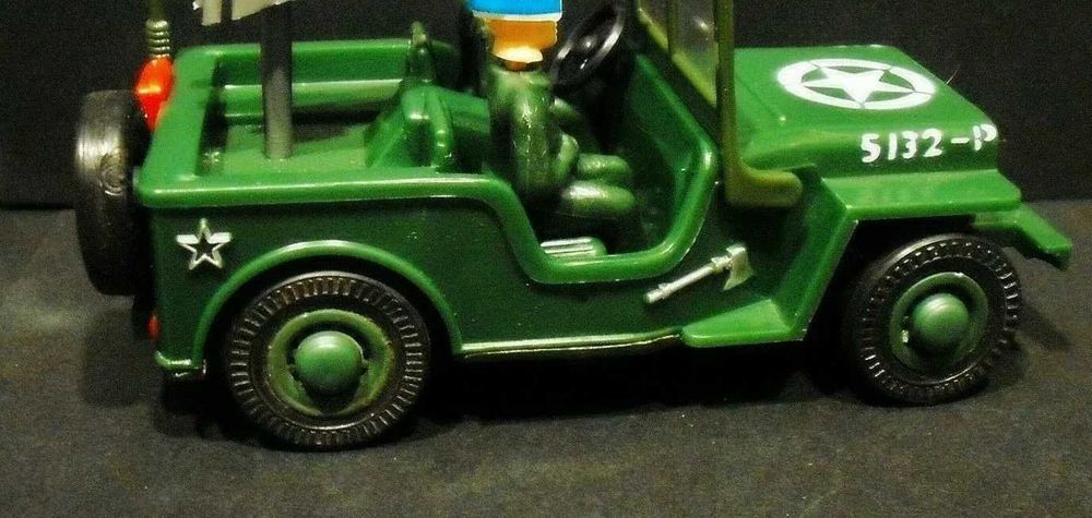 4 Rodas antigas do Jeep da JATO/PEPE para restauro