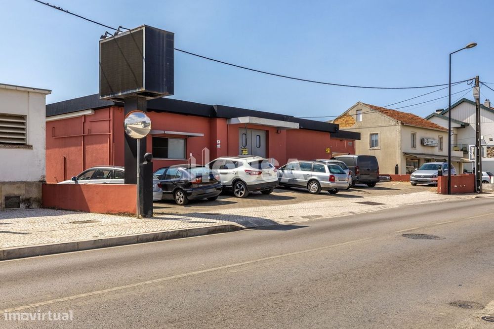 Armazém para Arrendamento | Cruz d'Areia | Leiria