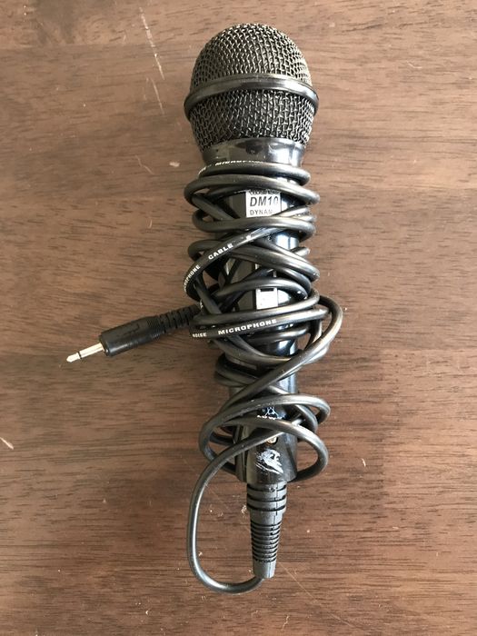 Microfone Vivanco DM10 Dynamic Series c/ cabo