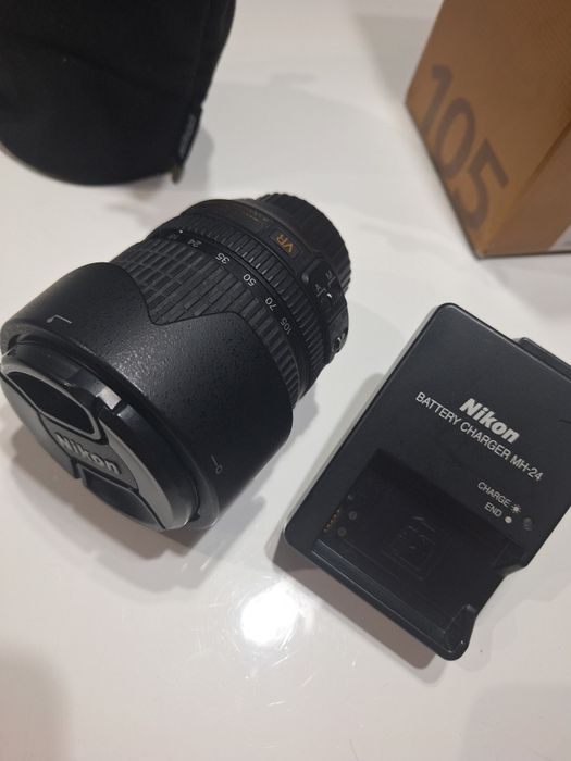 Nikon D5100 + obiektyw Nikon NIKKOR LENS 105