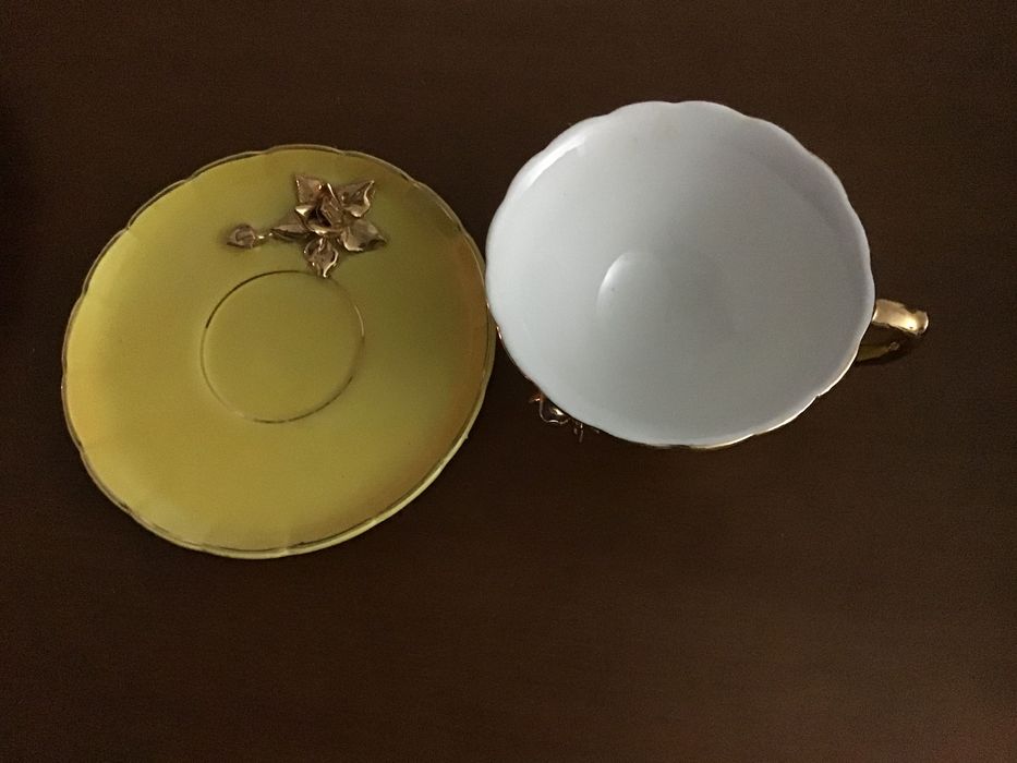 Chávena almoçadeira louça de fábrica de Alcobaça