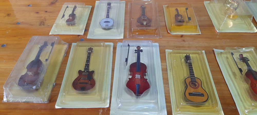 Instrumentos em miniatura colecção (25 peças)