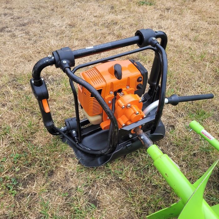 Wiertnica glebowa świder spalinowy Stihl BT121