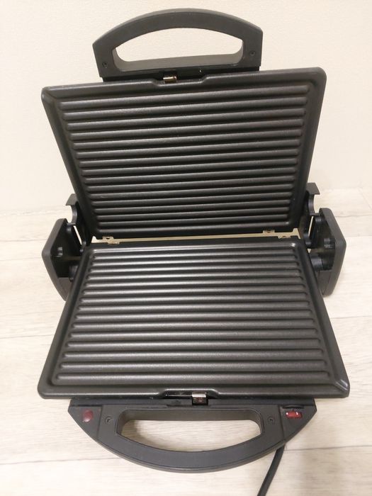 Продам б.у гриль.