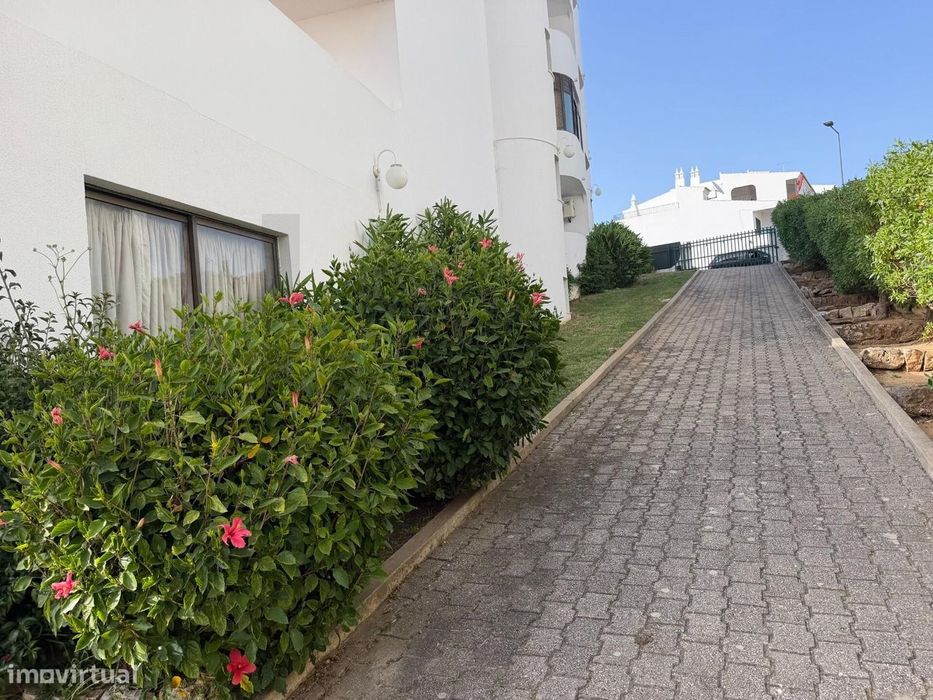 T 1 em Olhos de Água, Edificio Campimar