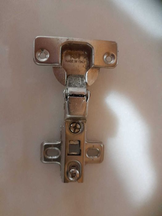 Dobradiça universal usada - várias unidades