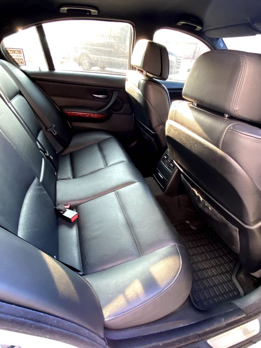 BMW E90 328xi 2010 3.0I