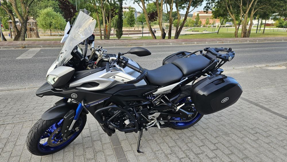Yamaha tracer 900