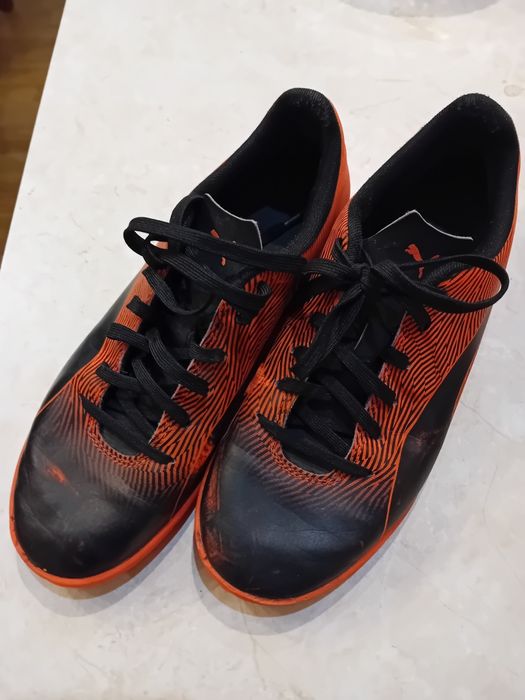 Halówki PUMA. ROZMIAR 40,5.