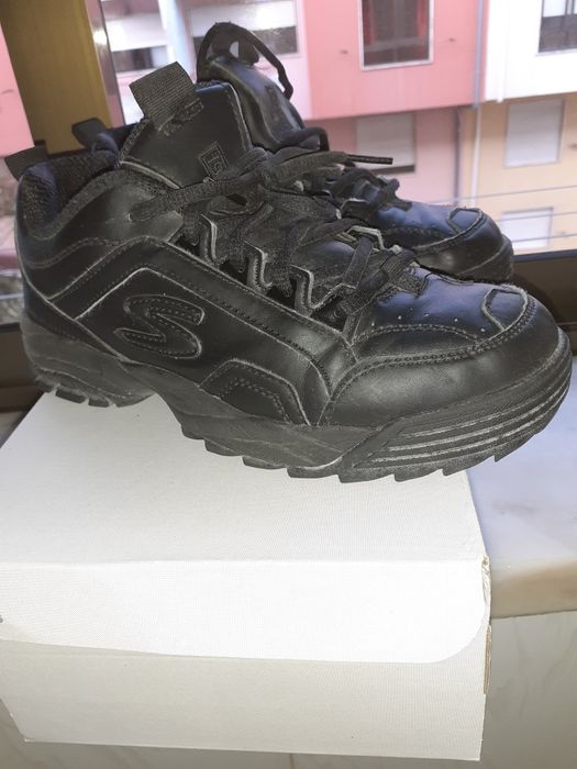 Tenis marca skechers tamanho 37 preto