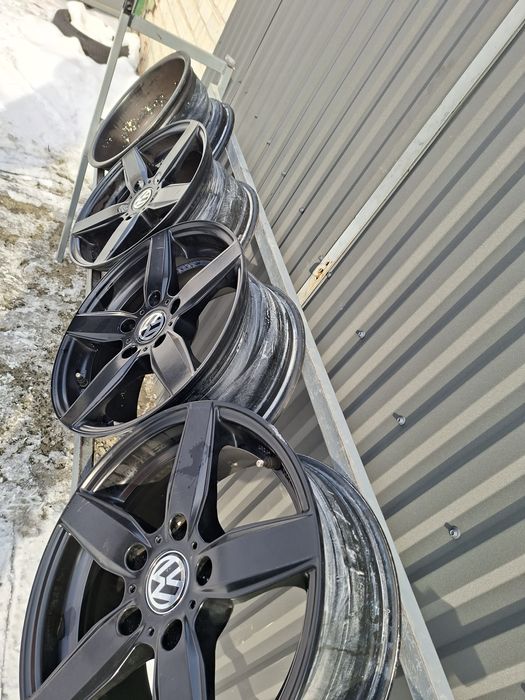 Диски Dezent 5/120 R16 7J ET35 Фольцваген Т5 .