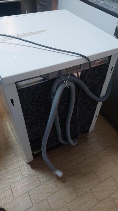 Máquina de lavar loiça LG D1453WF TEM UMA AVARIA NO motor de paço