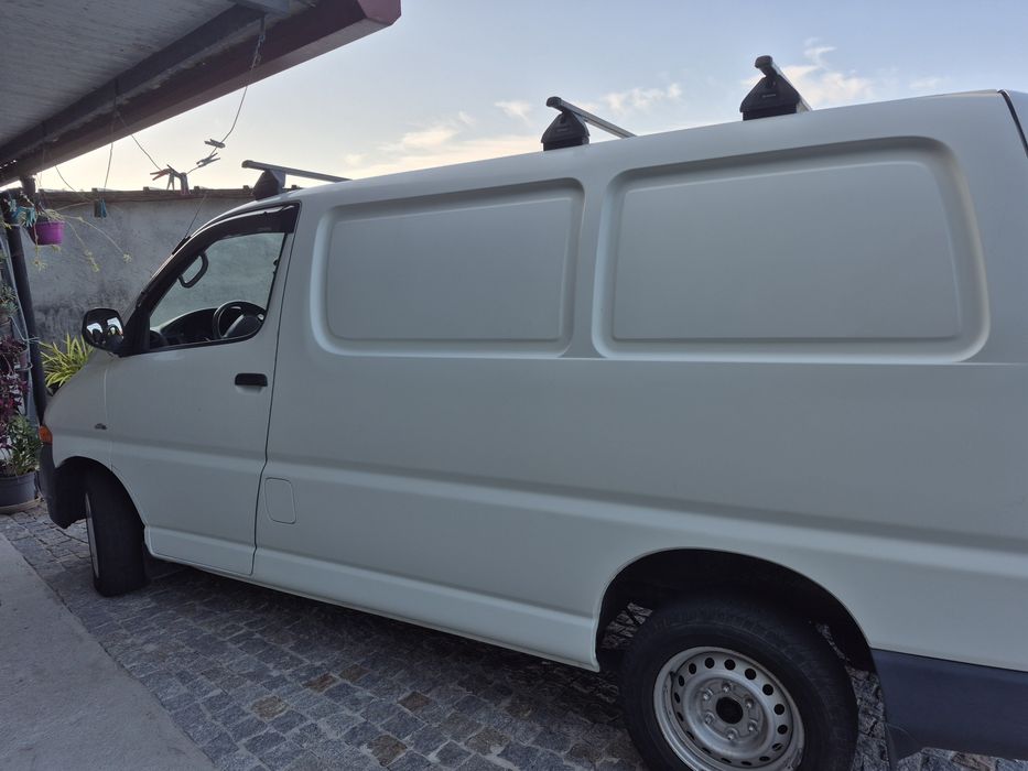 Toyota hiace 2500