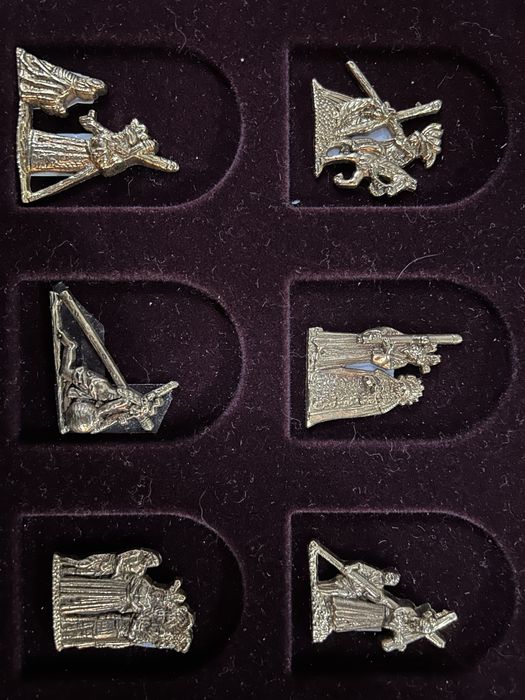 Via Sacra - Figuras em relevo com banho a ouro 24 quilates