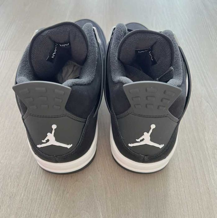 Jordan 4 retro White Thunder R.46