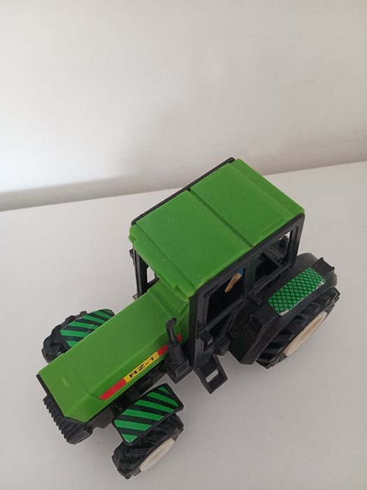 Brinquedo Trator RZ-1