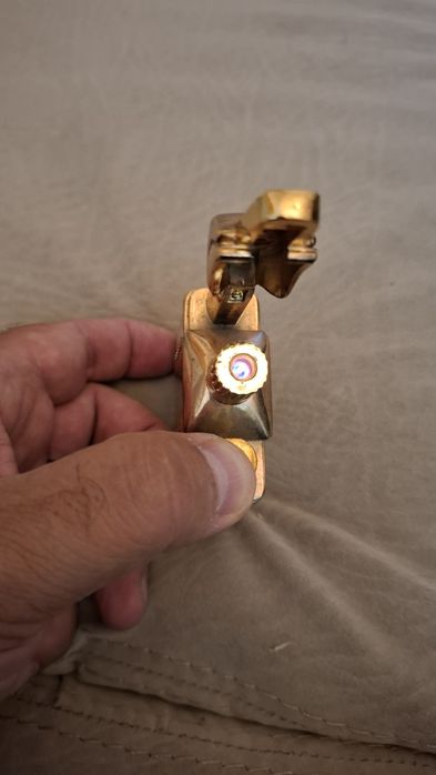 Isqueiro vintage em muito bom estado