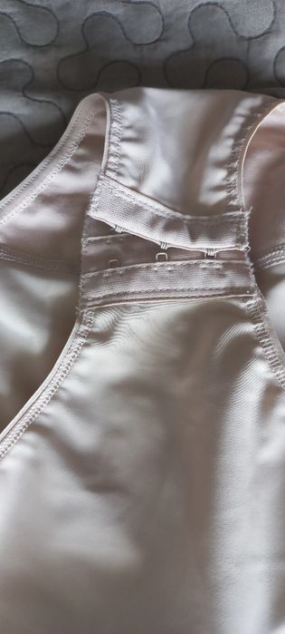 Body beżowe Lycra firma Cybele Grosse 85 Nowe