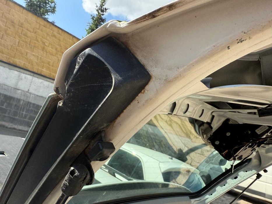 BMW E91 Klapa bagażnika A300 ALPINEWEISS