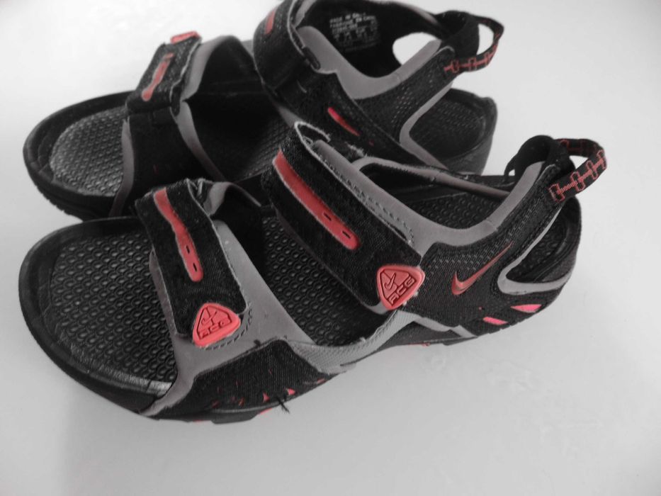 nike ACG roz uk2,5 eur 35,5 swietne