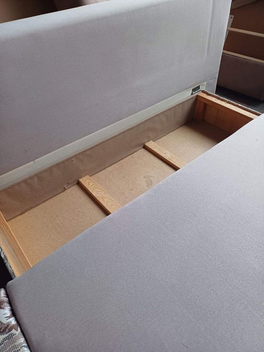 Продам диван еврокнижку.