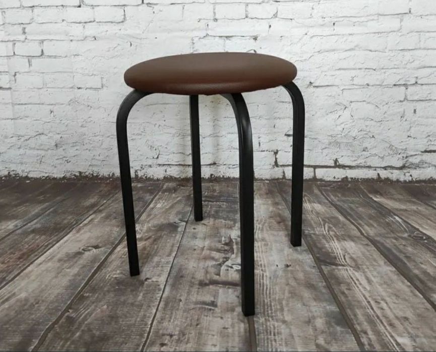 Табурет з м'яким сидінням, металевий каркас