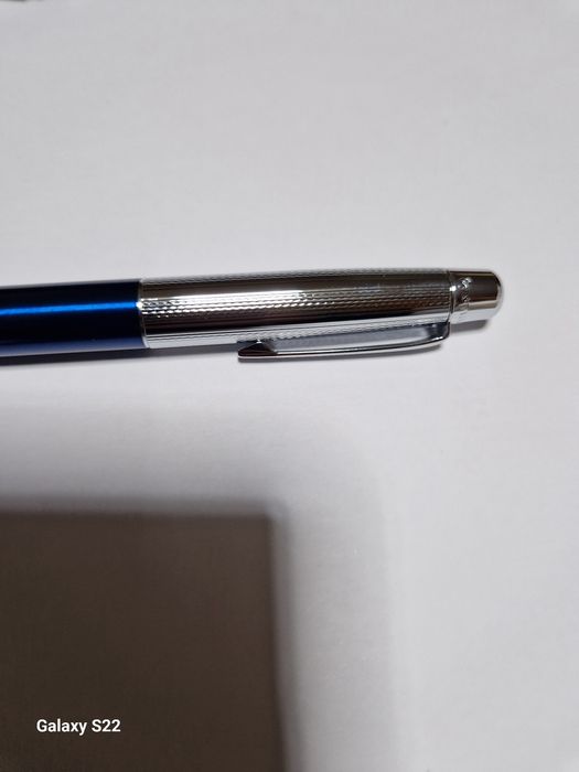 Duas canestas Stabilo