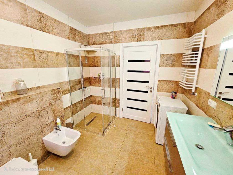 Продається новозбудований сучасний одноповерховий будинок з ремонтом.