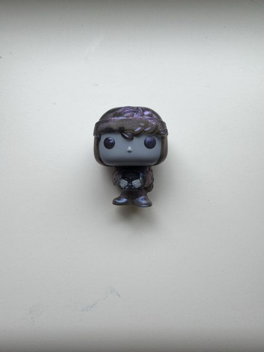 Фігурка Kinder Joy Дастін з вивороту