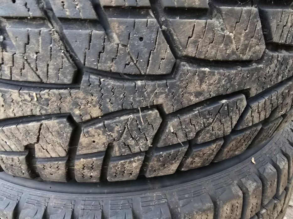 Шини зимові Hankook i Pipe 205 65 r16c