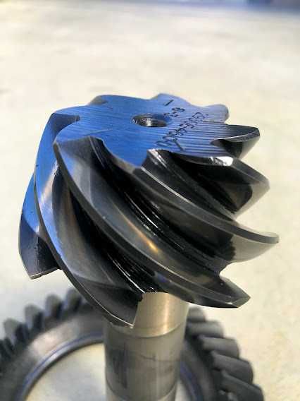 Roda de Coroa e Pinhão ,Prensa, grupo Cónico diferencial Ford English