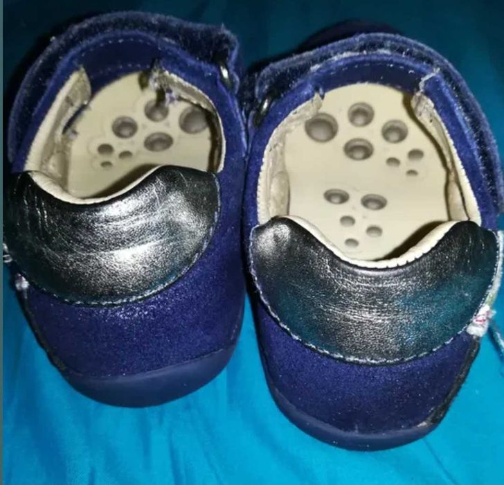 Sapatos Chicco tamanho 22