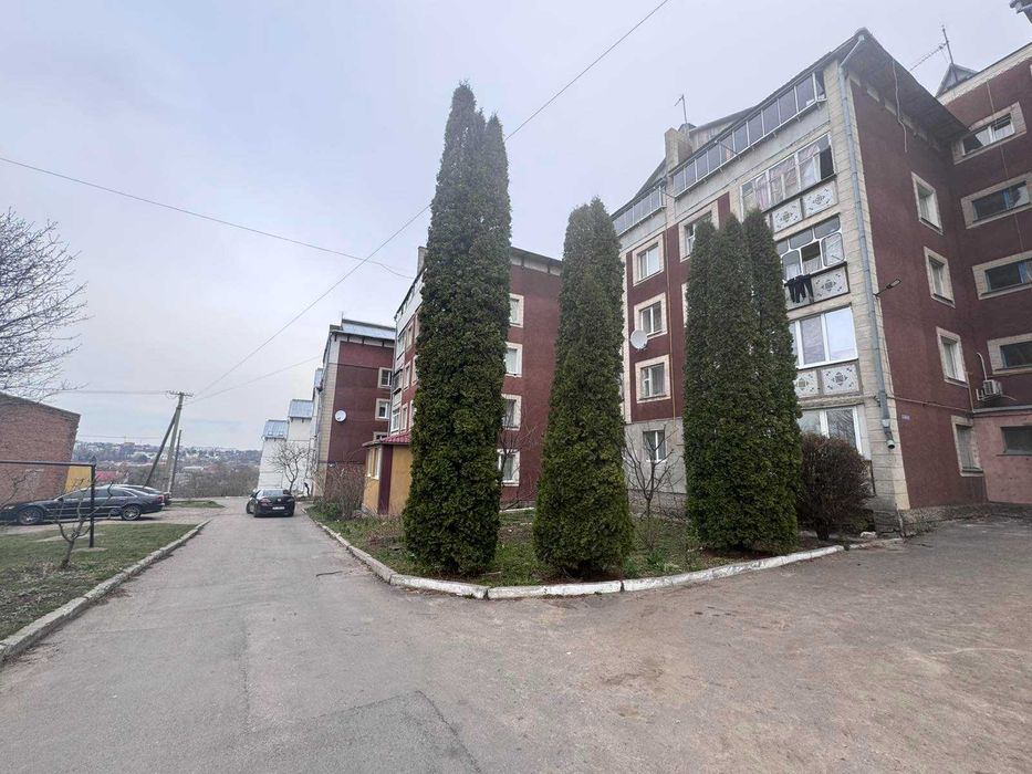 Продаж 2к квартири на вул. Кам’янецька Південно-Західний район
