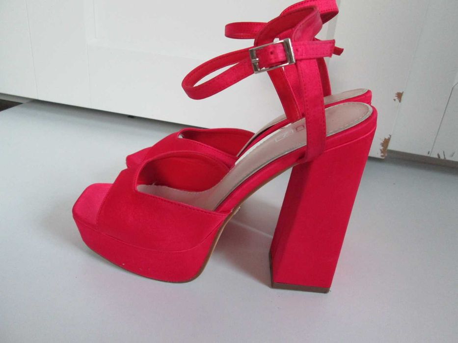 Quiz wysokie buty sandały różowe neonowe platforma 39