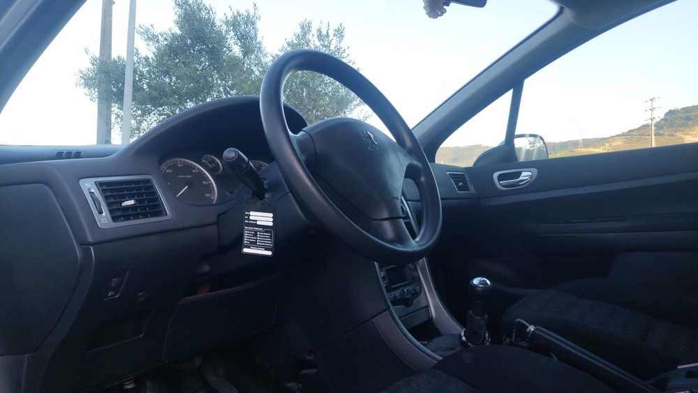 Peugeot 307 1.4 HDi Diesel | 2003 | 289.992km | 2.000€ Negociáveis