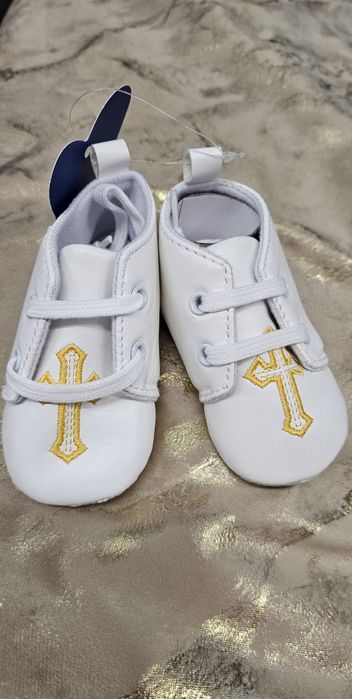 Buty niemowlęce do chrztu
