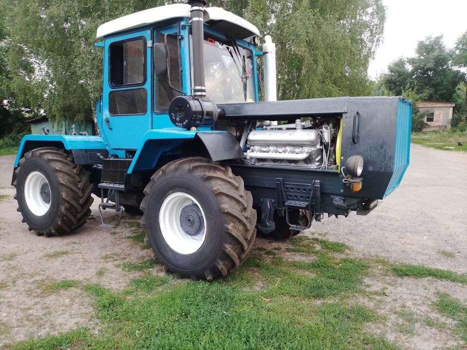 Продаж Трактор ХТЗ-170