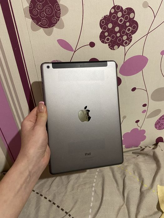 iPad Air 1 32GB Wi-Fi (Space Gray)