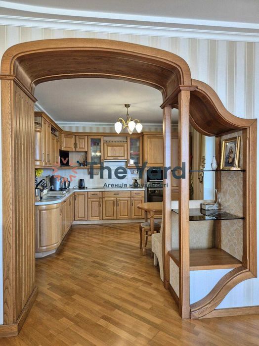 Продаж дизайнерської 5 кім. квартири вул. Гришка Михайла 9 Осокорки